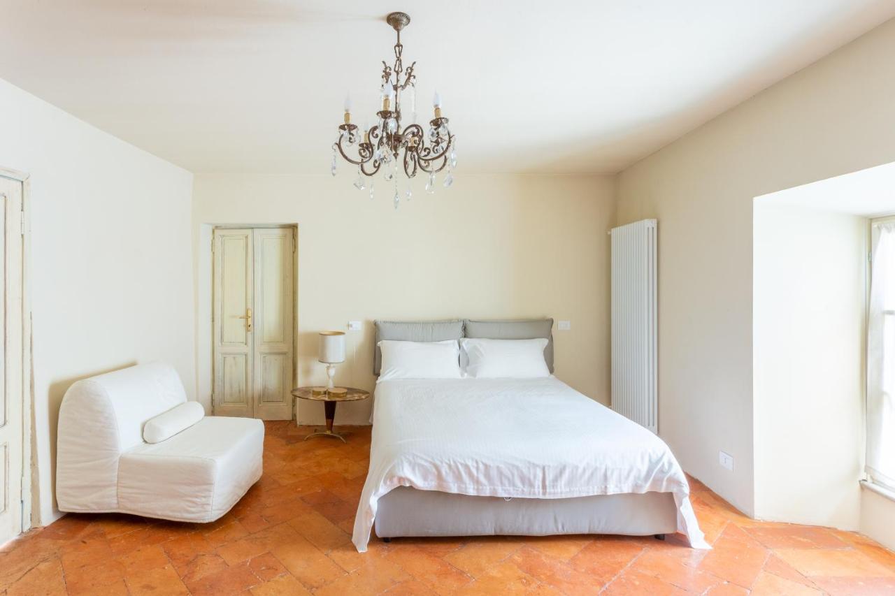 Apartamento Palazzo Mia By Icasamia It Castello Cabiaglio Exterior foto