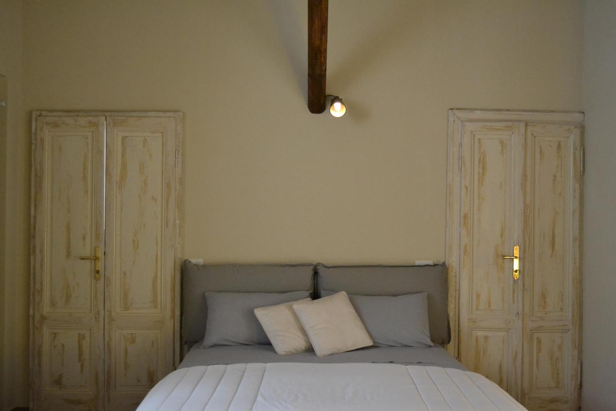 Apartamento Palazzo Mia By Icasamia It Castello Cabiaglio Habitación foto