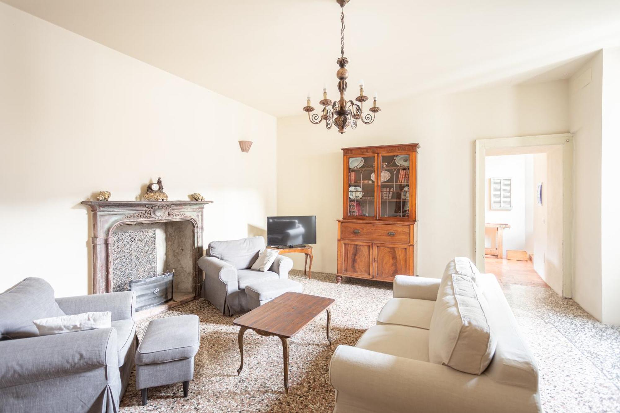 Apartamento Palazzo Mia By Icasamia It Castello Cabiaglio Habitación foto