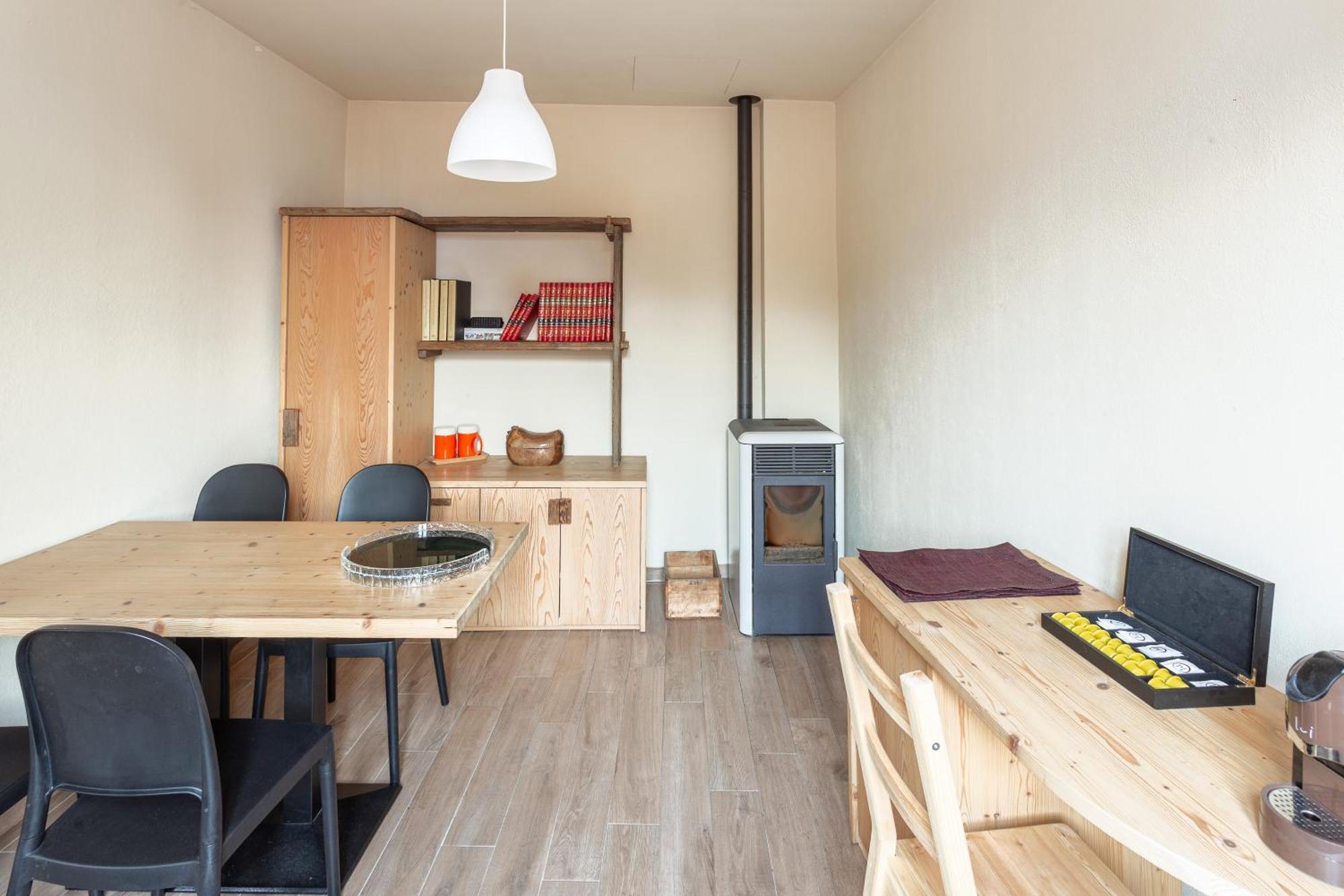 Apartamento Palazzo Mia By Icasamia It Castello Cabiaglio Habitación foto